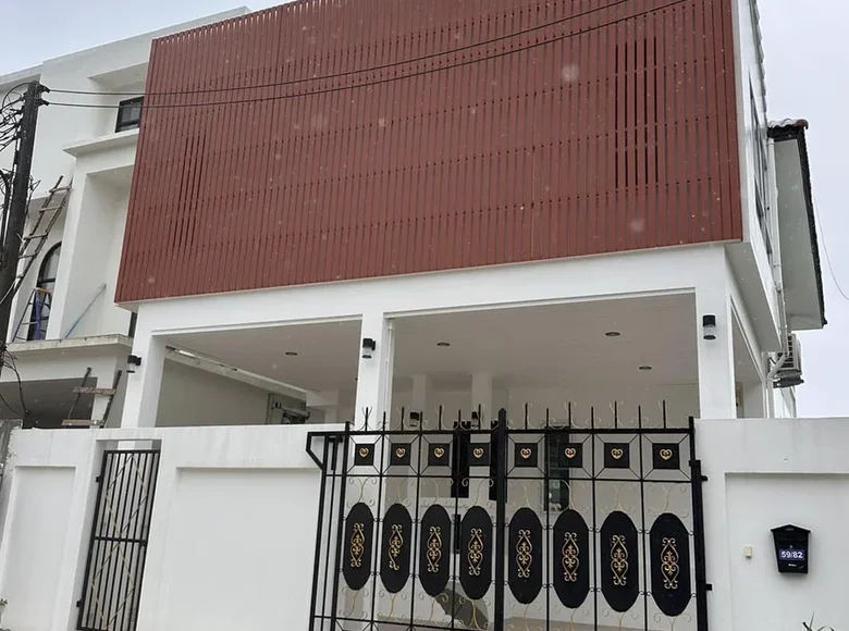 Villa de tres dormitorios 266 m² Rawai, Tailandia