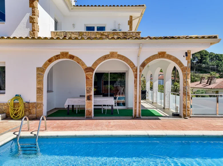 villa de 5 chambres 408 m² Canyelles, Espagne