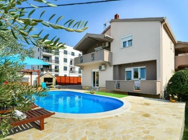5 bedroom villa 150 m² Grad Zadar, Croatia