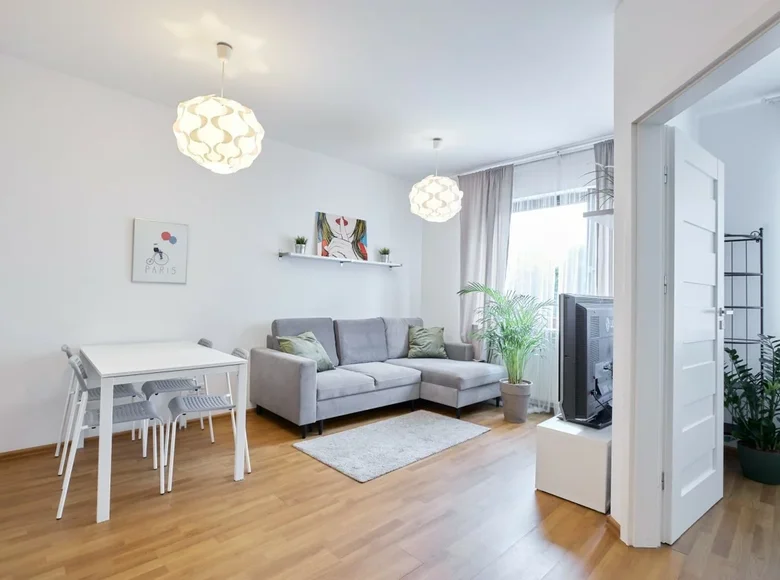 2 room apartment 36 m² Warsaw, Poland