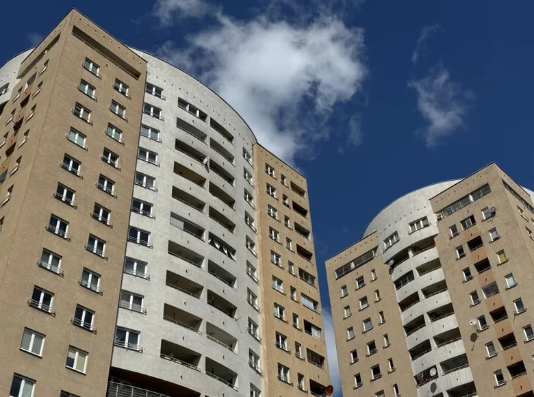 Wohnung 2 zimmer 47 m² in Warschau, Polen