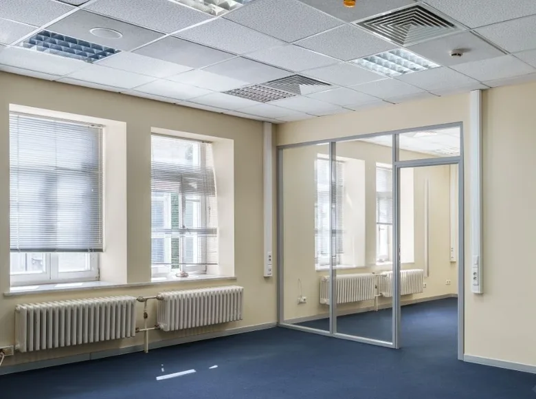 Office 1 739 m² in Moscow, Russia
