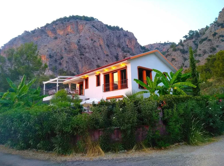 Willa 4 pokoi 240 m² Fethiye, Turcja