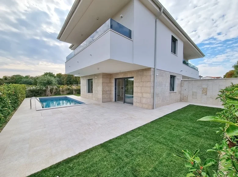 3 bedroom house 111 m² Radici, Croatia