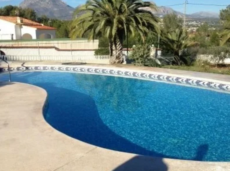 5 bedroom villa 325 m² lAlfas del Pi, Spain