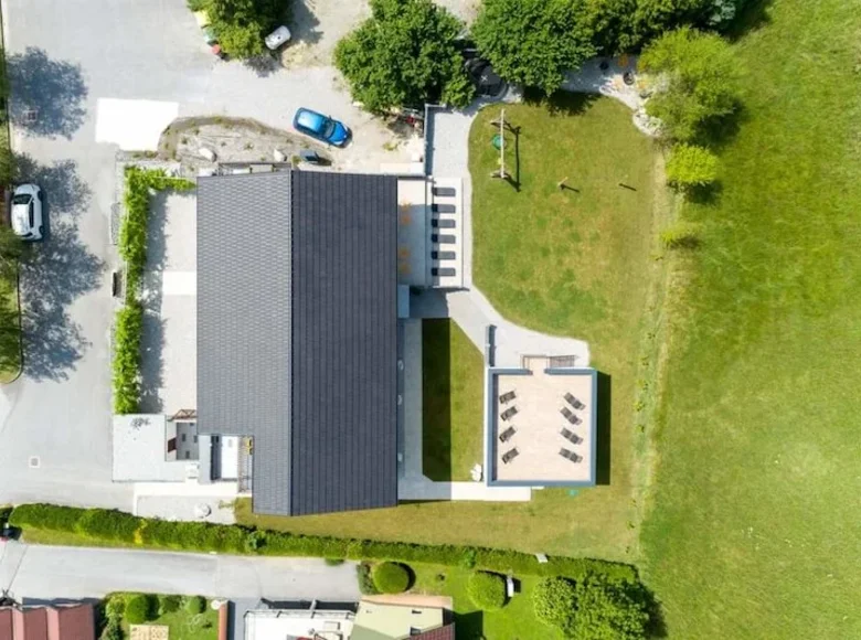 Villa 720 m² Upravna Enota Ljubljana, Eslovenia