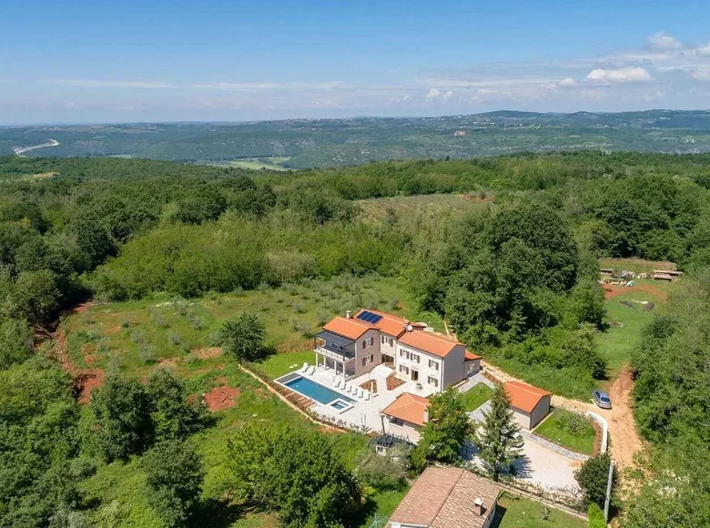 7 bedroom house 450 m² Grad Novigrad, Croatia