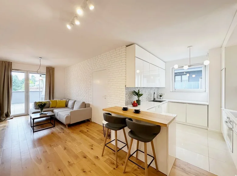 Mieszkanie 2 pokoi 52 m² Poznań, Polska