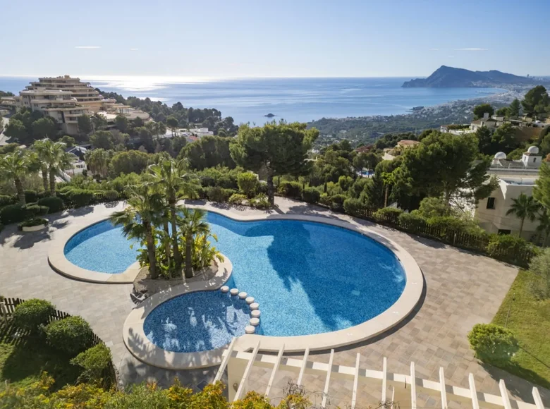 Mieszkanie 3 pokoi 217 m² Altea, Hiszpania