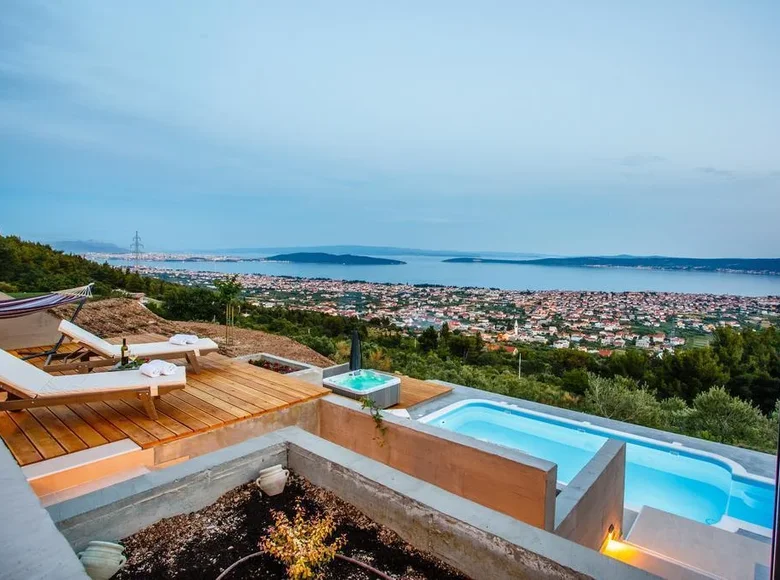 Вилла 4 спальни 330 м² Хорватия, Хорватия