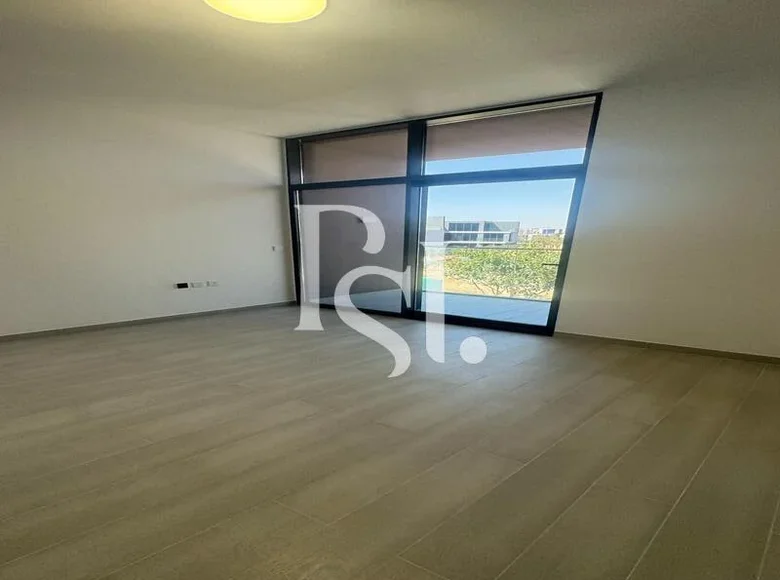 4-Schlafzimmer-Villa 387 m² Schardscha, Vereinigte Arabische Emirate