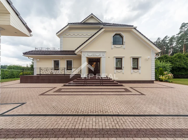 6 room house 645 m² Babites pagasts, Latvia