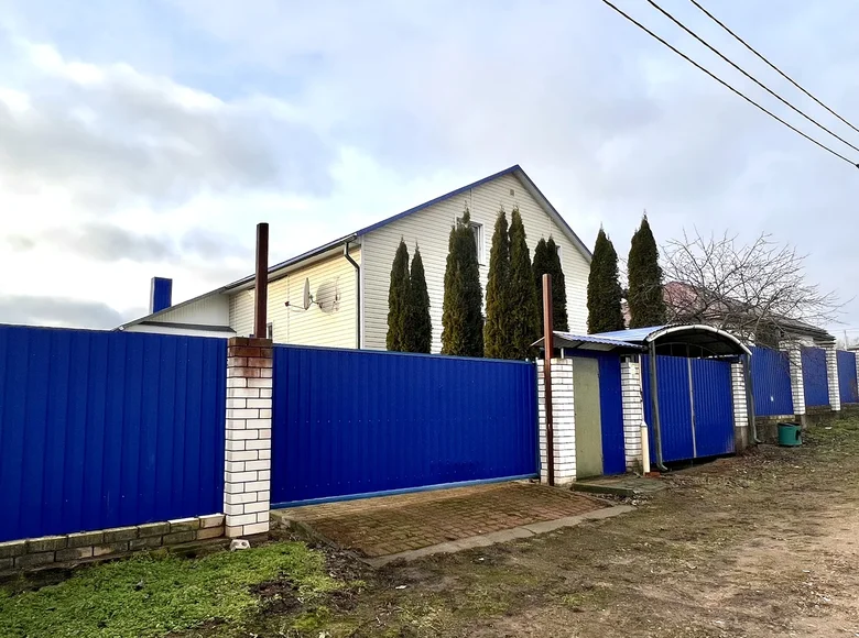 6 bedroom house 444 m² Anopal, Belarus