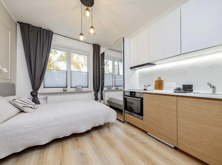 Mieszkanie 1 pokój 21 m² w Warszawa, Polska