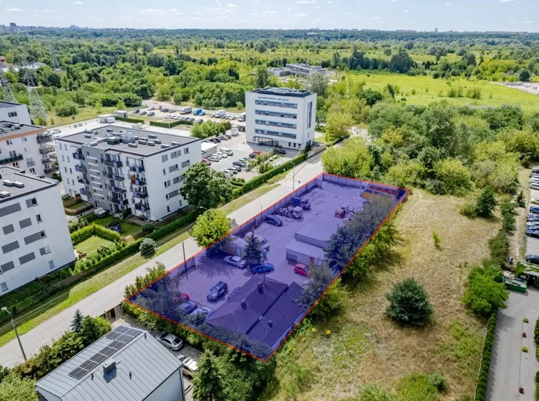 Commercial property 1 room 1 700 m² in Warsaw, Poland