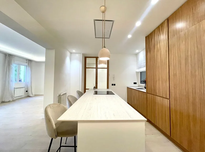 3 bedroom apartment 146 m² Madrid, Spain