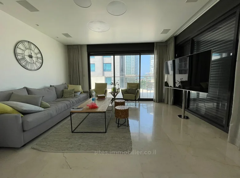 4 room apartment 140 m² Tel-Aviv, Israel