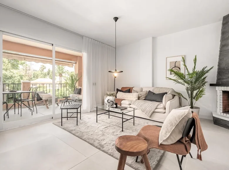 Mieszkanie 3 pokoi 112 m² Marbella, Hiszpania