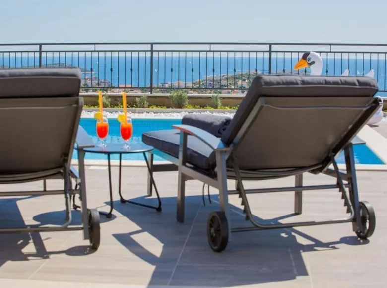 Willa 4 pokoi 383 m² Szybenik, Chorwacja