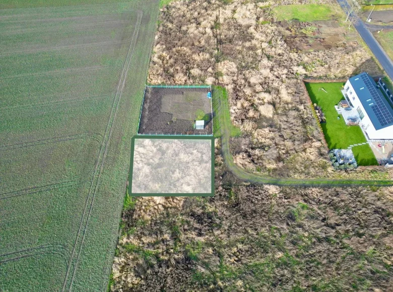 Земельные участки 630 м² Komorniki, Польша