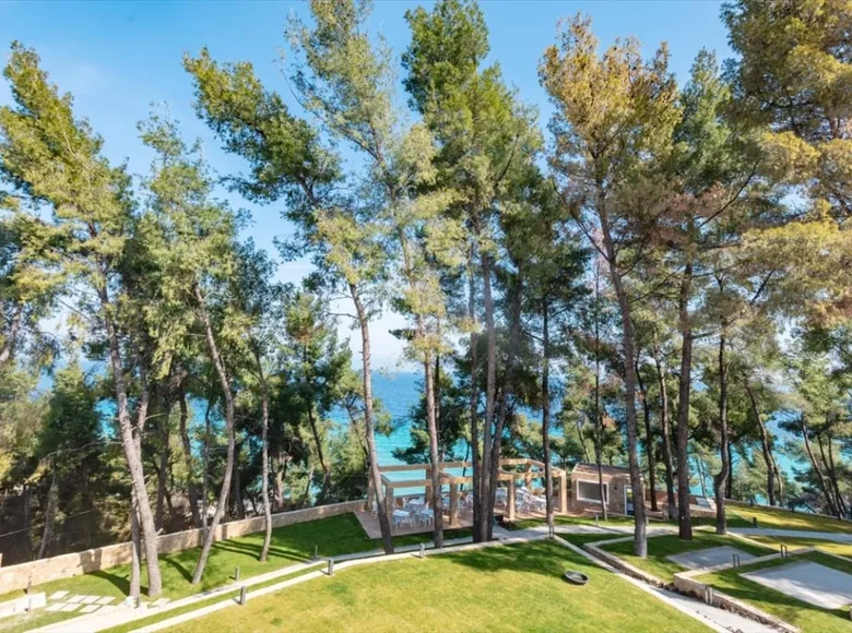 Hotel 650 m² in Macedonia - Thrace, Greece
