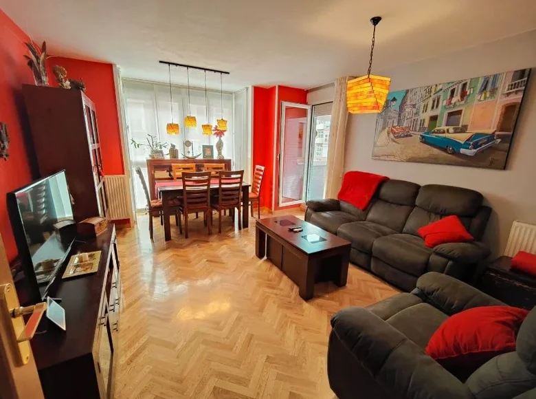Квартира 3 спальни 147 м² Мадрид, Испания
