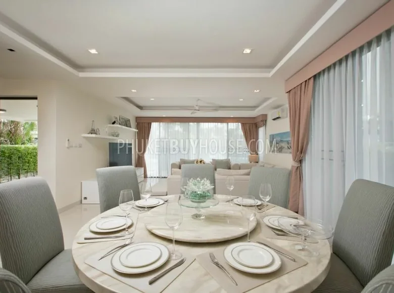 villa de 5 dormitorios 340 m² Choeng Thale, Tailandia