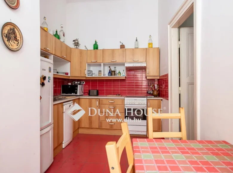 Apartment 1 bathroom 100 m² in Budapest, Hungary