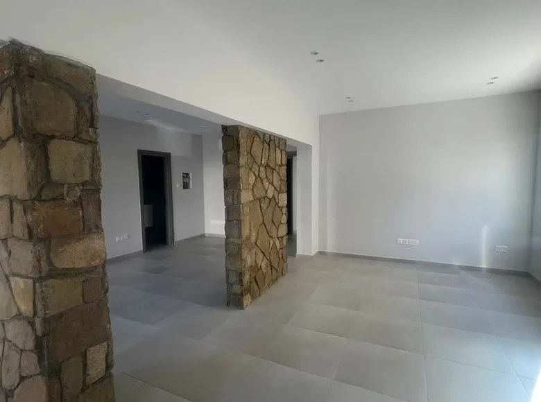 Офис  муниципалитет Лимасол, Кипр