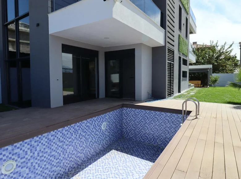 Dom 6 pokojów 312 m² Dosemealti, Turcja