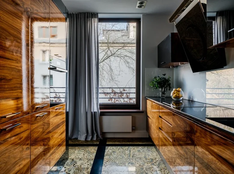 Apartamento 2 habitaciones 73 m² Varsovia, Polonia