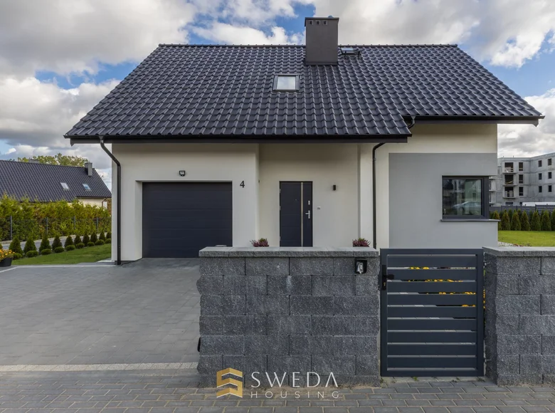 Dom 5 pokojów 153 m² Straszyn, Polska