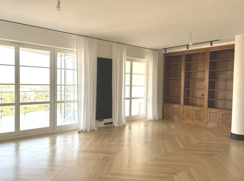 4 room apartment 145 m² in Warsaw, Poland