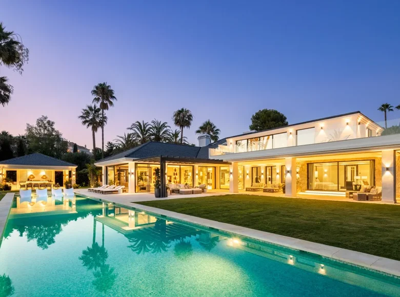7 bedroom villa 1 636 m² San Pedro Alcantara, Spain