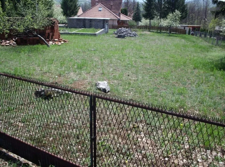 Parcelas 1 400 m² Podgorica, Montenegro