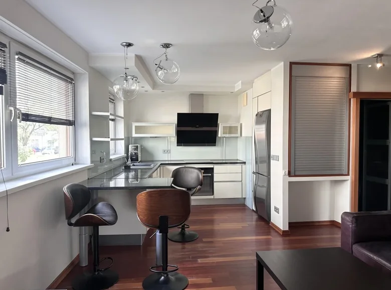 Mieszkanie 3 pokoi 54 m² Poznań, Polska