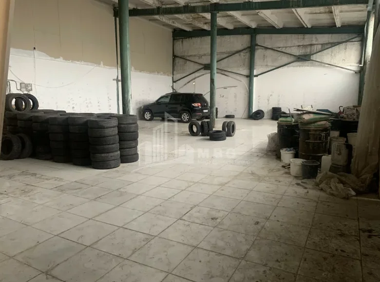 Propriété commerciale 800 m² à Tbilissi, Géorgie