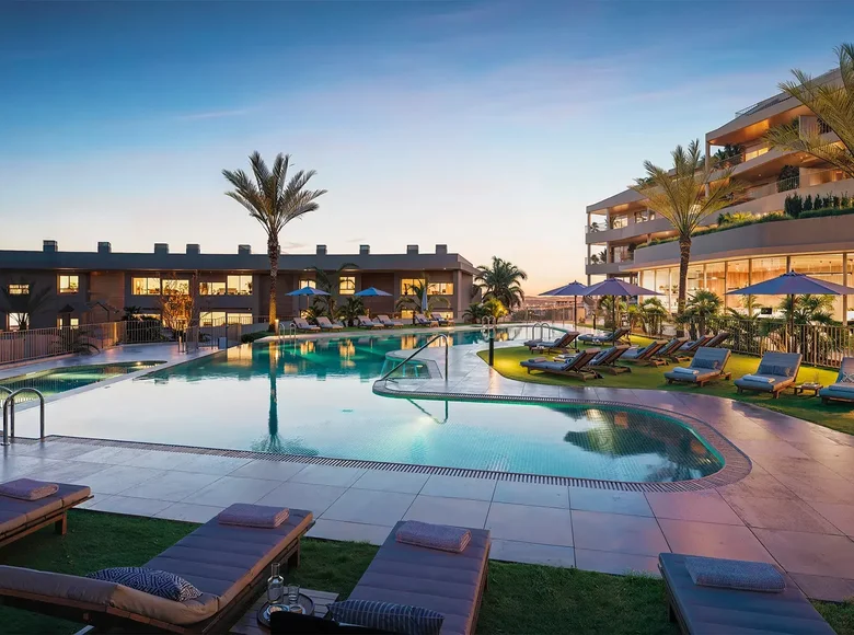 Бунгало 3 спальни 160 м² Фуэнхирола, Испания