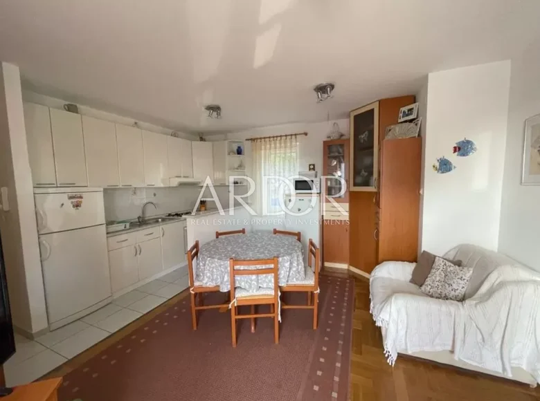 2 bedroom apartment 55 m² Crikvenica, Croatia