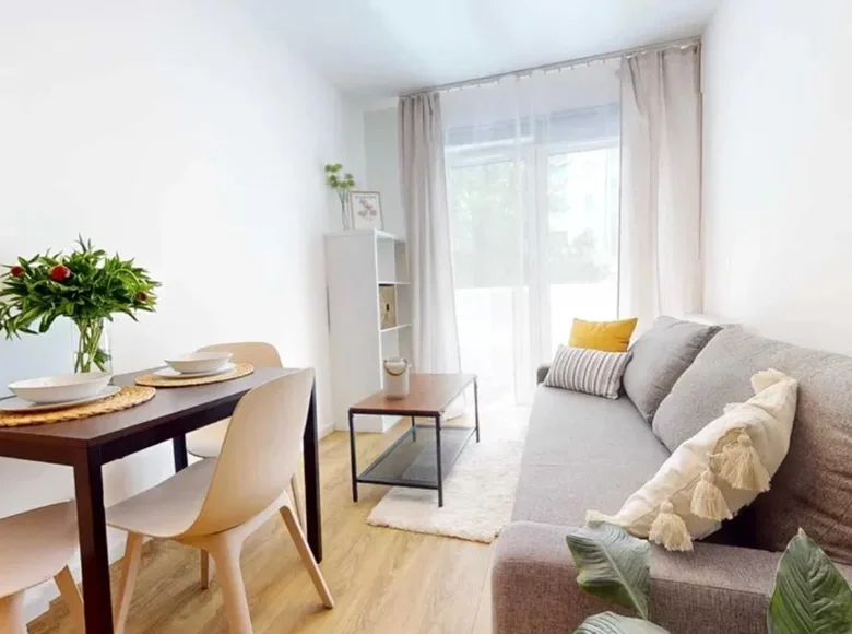 Wohnung 2 zimmer 34 m² in Warschau, Polen