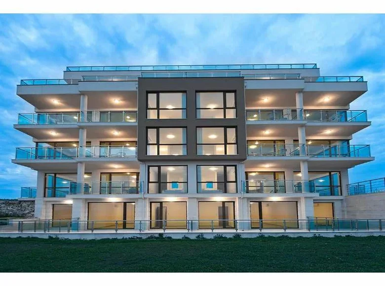 Apartamento 67 m² Kavarna, Bulgaria