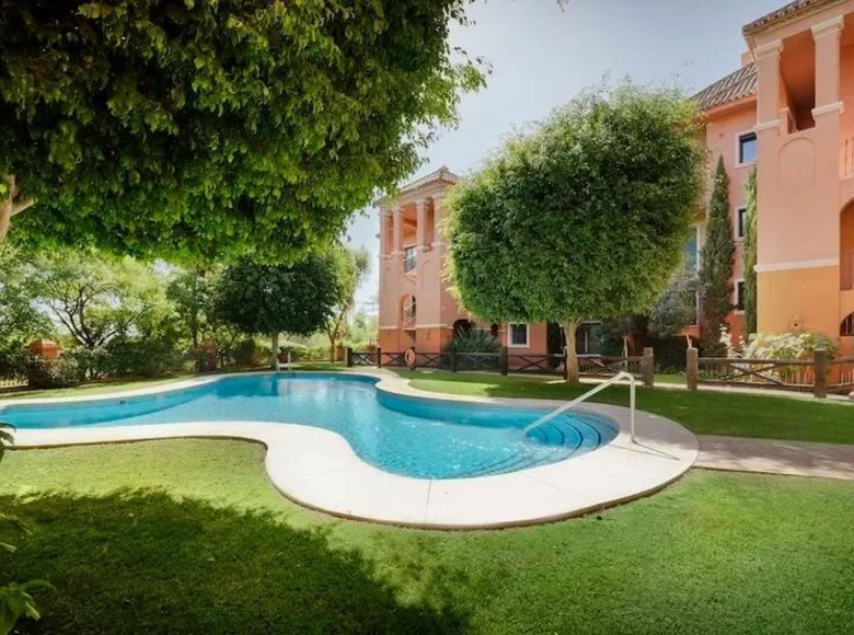 Mieszkanie 2 pokoi 126 m² Benahavis, Hiszpania
