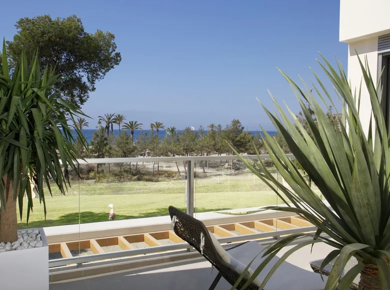 3 bedroom apartment 127 m² Abadin, Spain