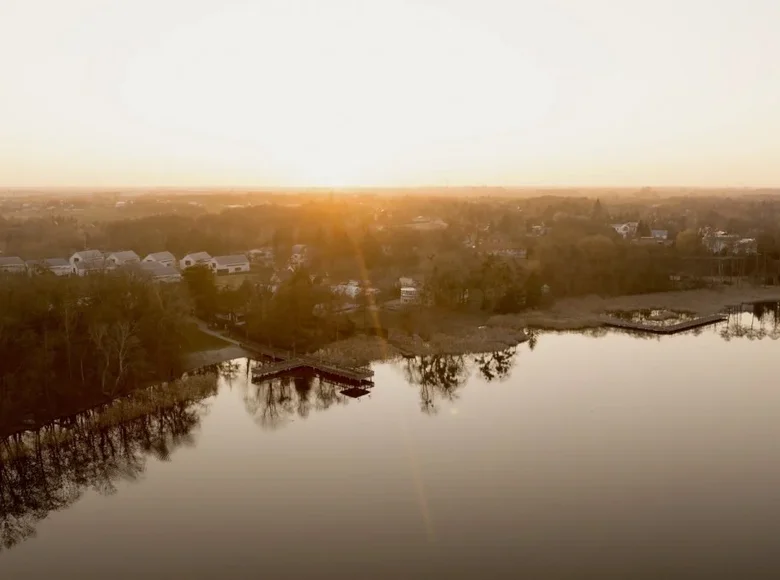 Mieszkanie 4 500 m² Chyby, Polska