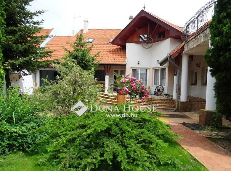 House 300 m² Kecskemeti jaras, Hungary