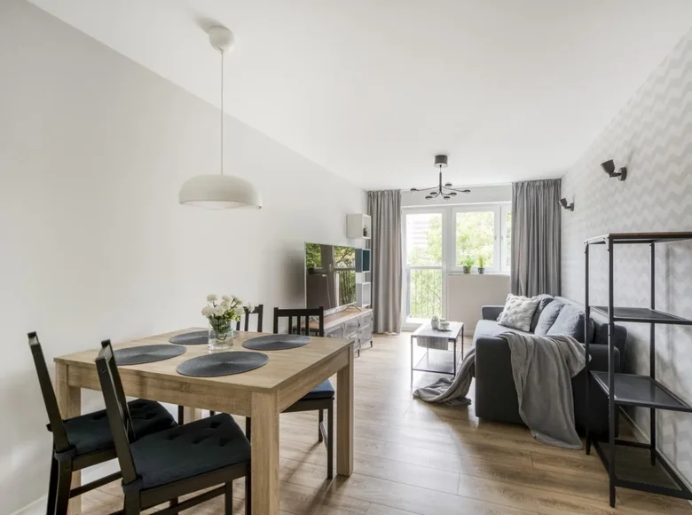 3 room apartment 48 m² in Warsaw, Poland