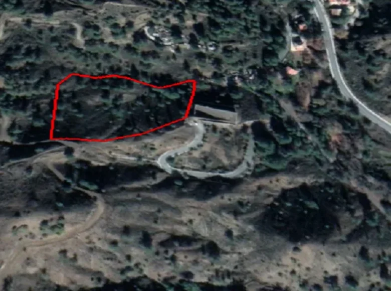 Land  Kato Platres, Cyprus