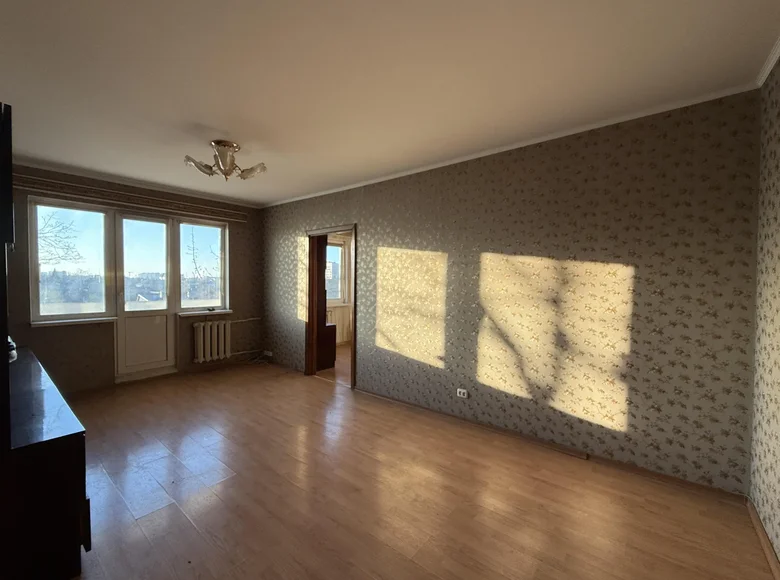 Mieszkanie 3 pokoi 57 m² Mińsk, Białoruś