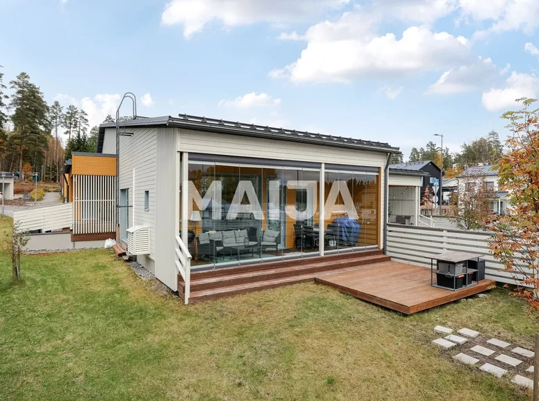 Дом 5 комнат 111 м² Helsinki sub region, Финляндия