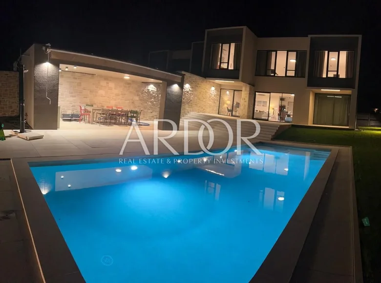 3 bedroom house 225 m² Rovinjsko Selo, Croatia